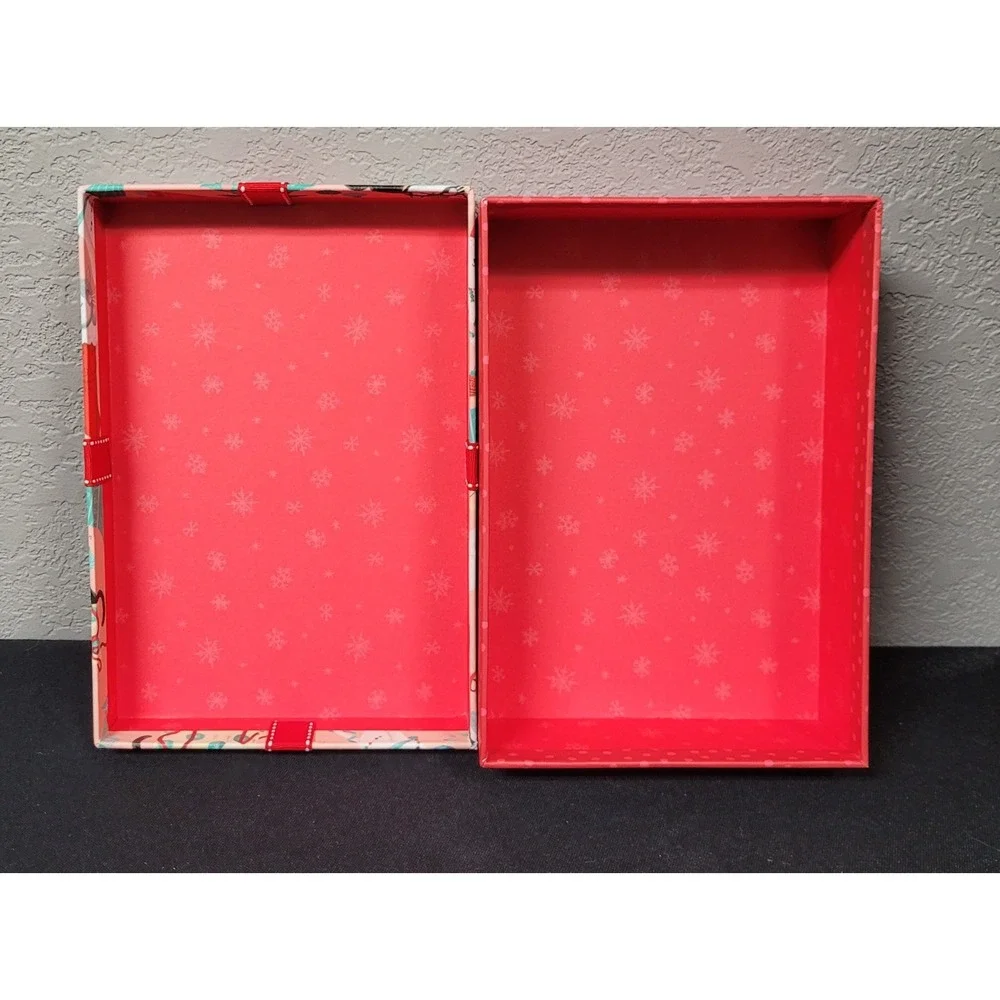Clementine Paper Inc. Christmas Holiday Decor Cats Gift Storage Box 9x6x2 inch